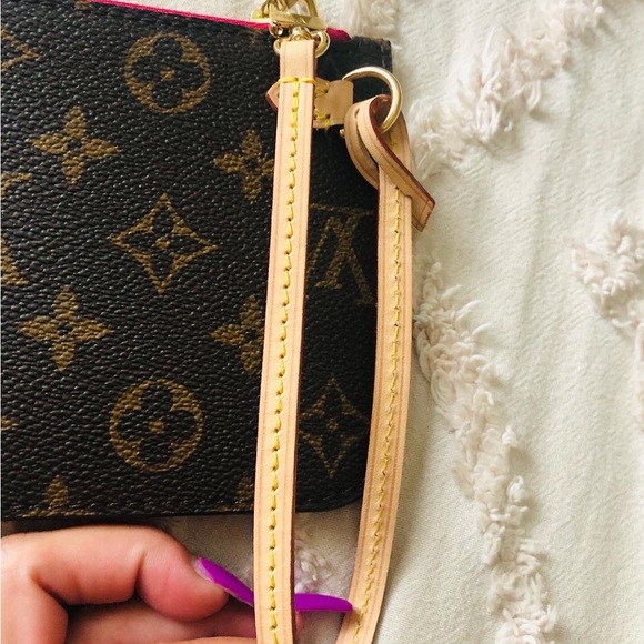 Neverfull pm wristlet - Picture 2 of 6